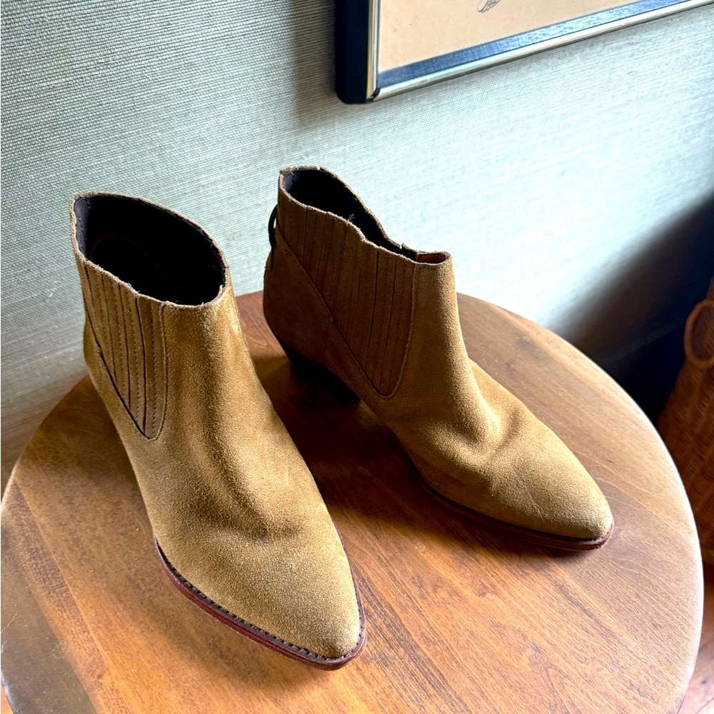 Hudson London Suede Tan Boots - Size 39